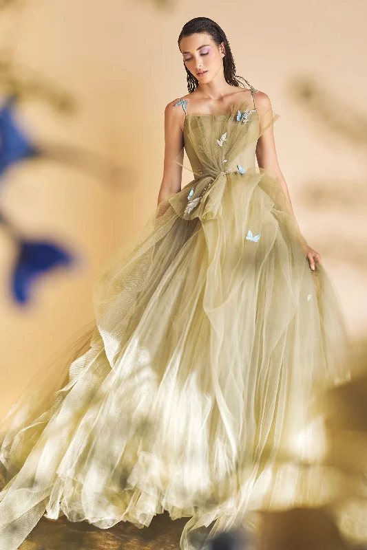 **Enchanting Ballgown: Captivating Elegance for Special Occasions** Spring unclassified dresses