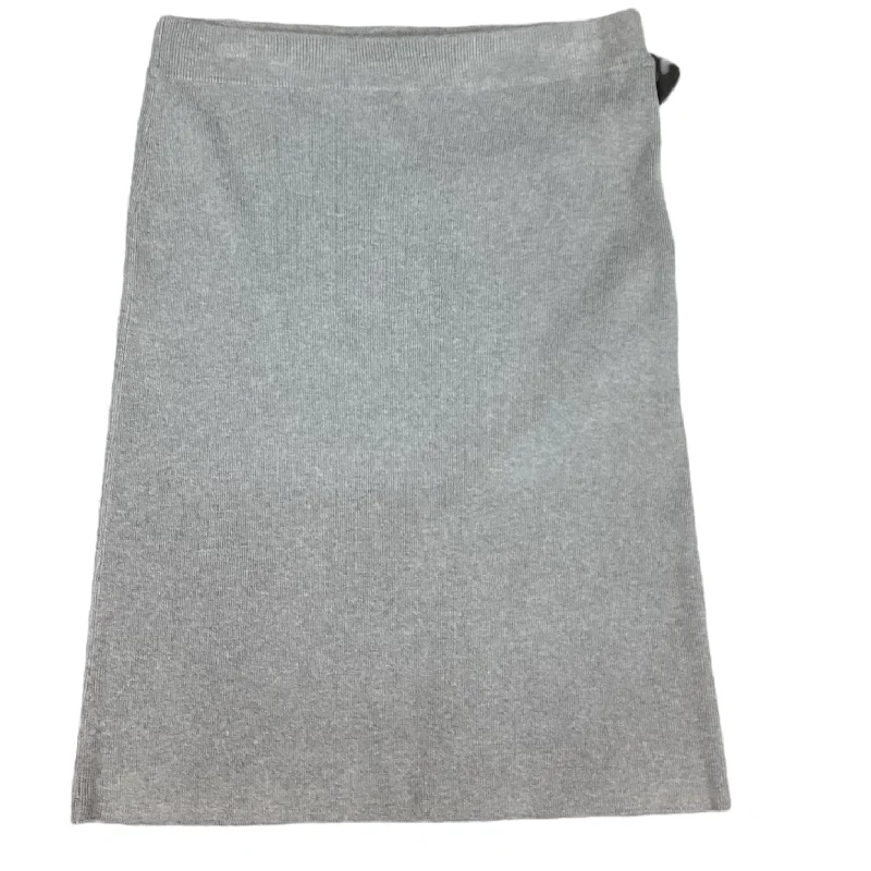 Skirt Mini & Short By Banana Republic In Grey, Size: 10 Floral A-line Skirt