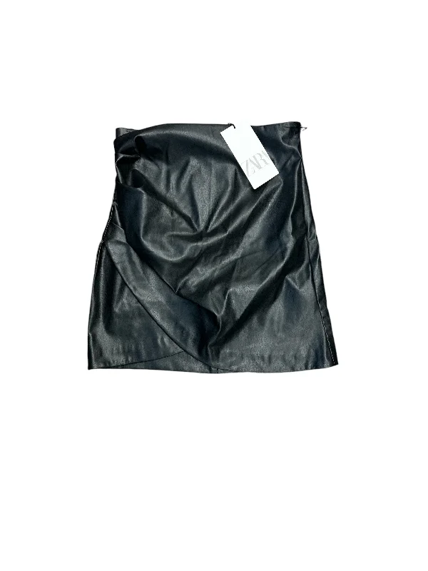 Skirt Mini & Short By Zara In Black, Size: S Camo Mini Skirt